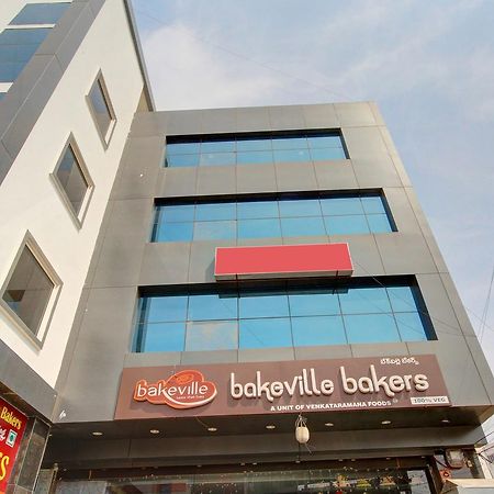 Oyo 11670 Hotel Vishnu Priya Residency Hyderabad Luaran gambar