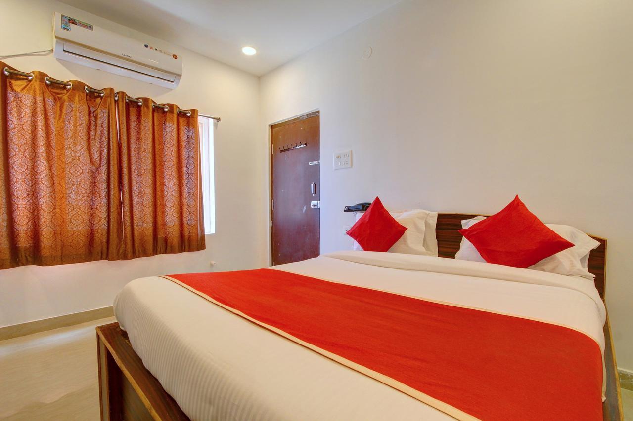 Oyo 11670 Hotel Vishnu Priya Residency Hyderabad Luaran gambar